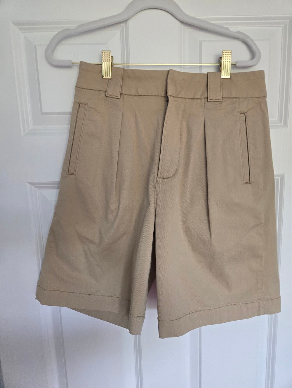Citizens Of Humanity Beige High-Rise Pleated Bermuda Shorts
